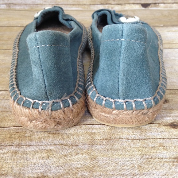 BC Footwear Suede Owl Button Espadrilles - Picture 6 of 7
